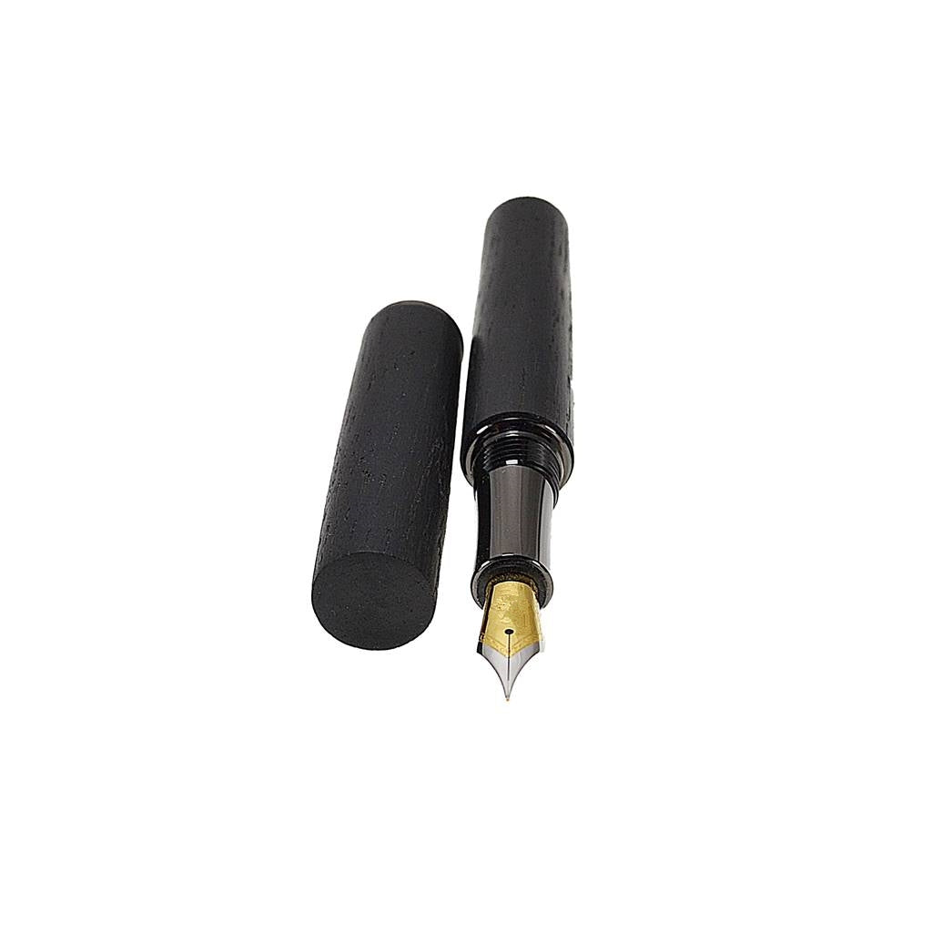 Feadán Eclipse Fountain Pen handcrafted from Irish Bog Oak with Black Titanium trim – luxury pen by Irish Pens