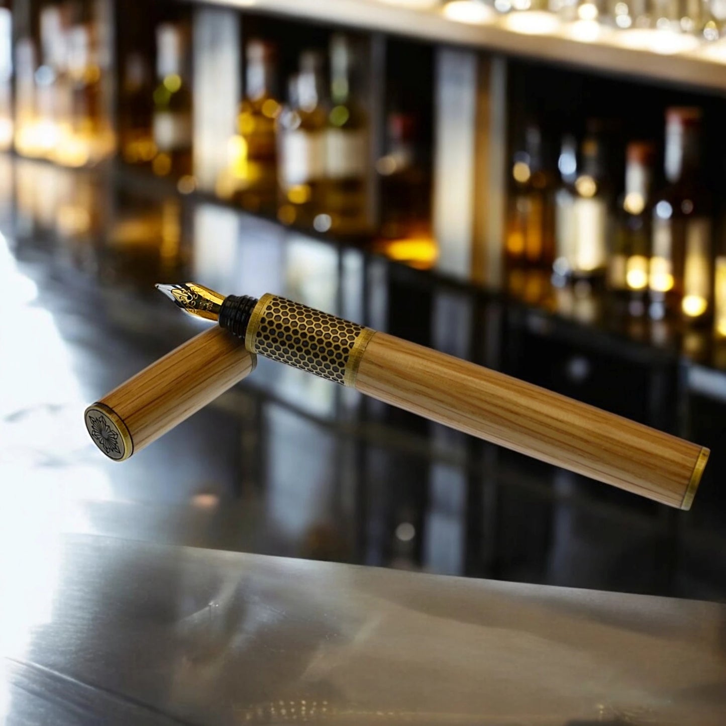 Fountain pen Hive in Irish Whiskey Oak