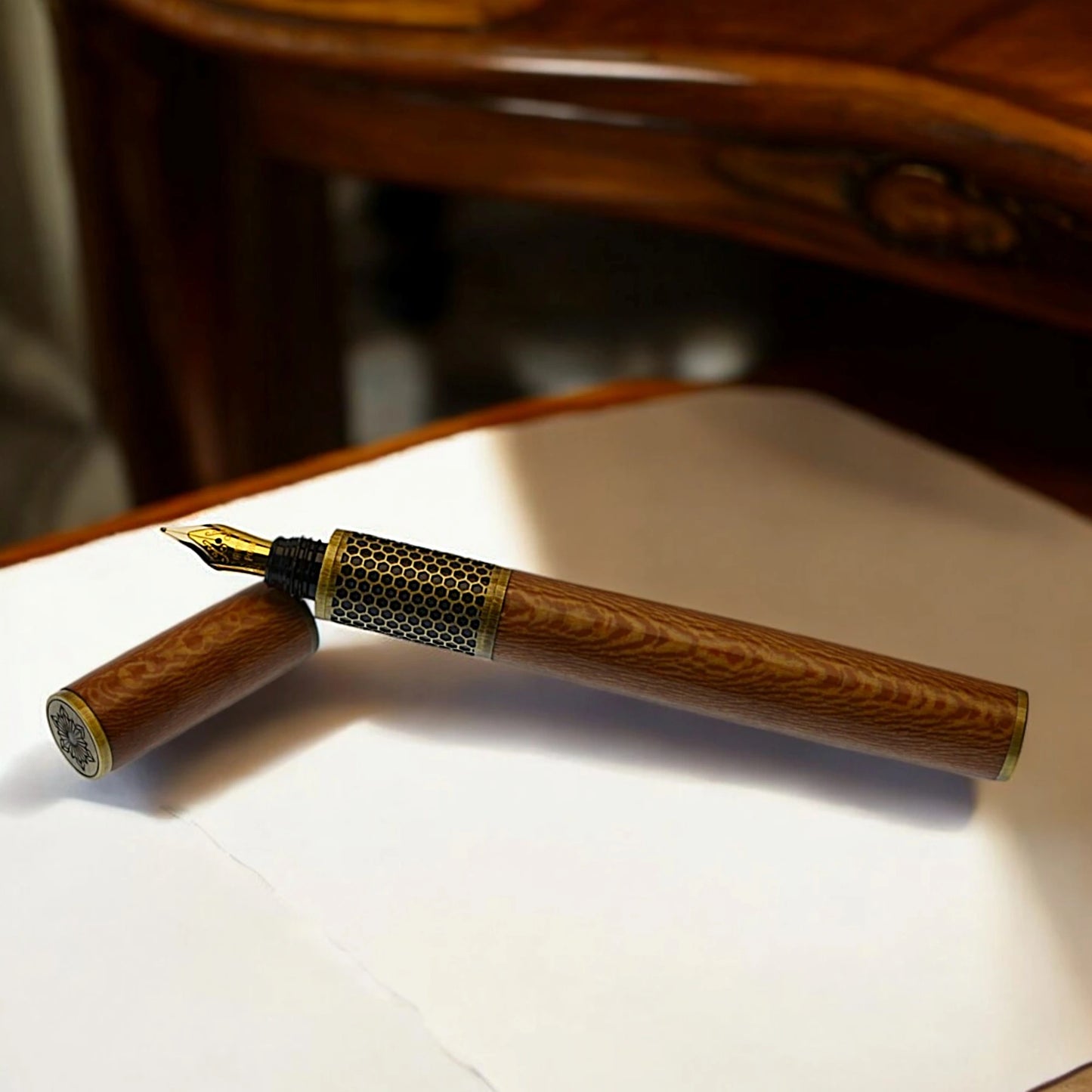 Fountain pen Hive in English Plane