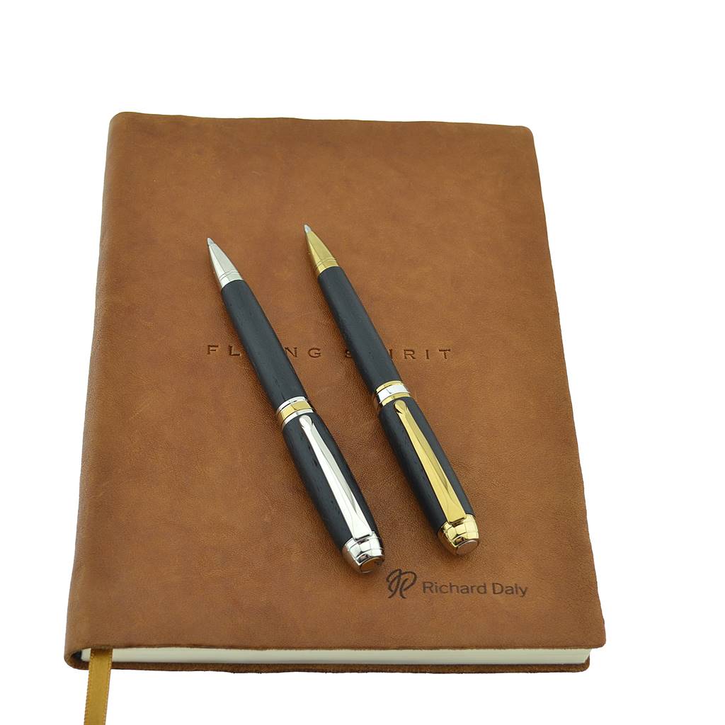 Woodland Ballpoint Pen Gift Set – Irish Bog Oak with Rhodium and Gold Titanium Trim.