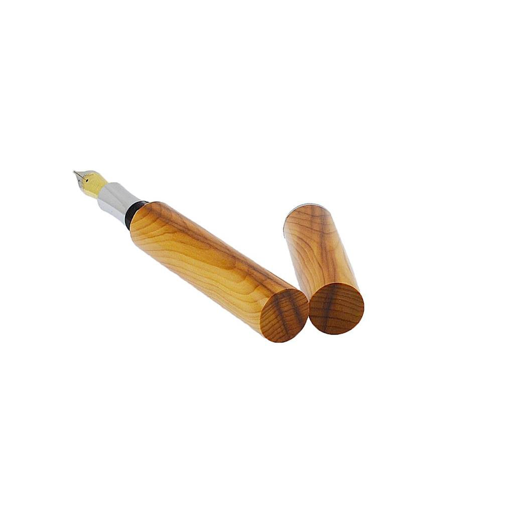 fountain pen gift for w writer handmade in Ireland by Irish Pens