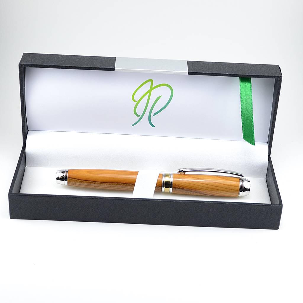 Fountain pen handmade gift of Irish Yew made in Ireland by Irish Pens
