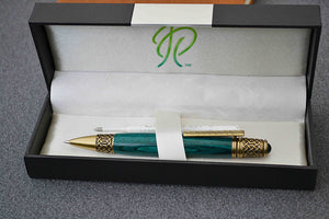 Celtic Knot pen in Emerald green